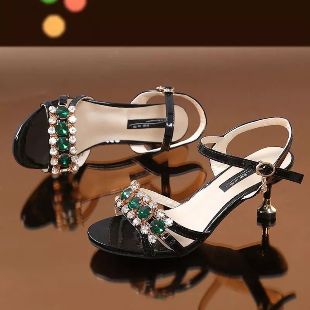 Women's Sandals 2022 Summer New Buckle Bright Leather Rhinestone High Heel Shoes